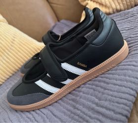 Adidas Women’s Samba Jane shoes
