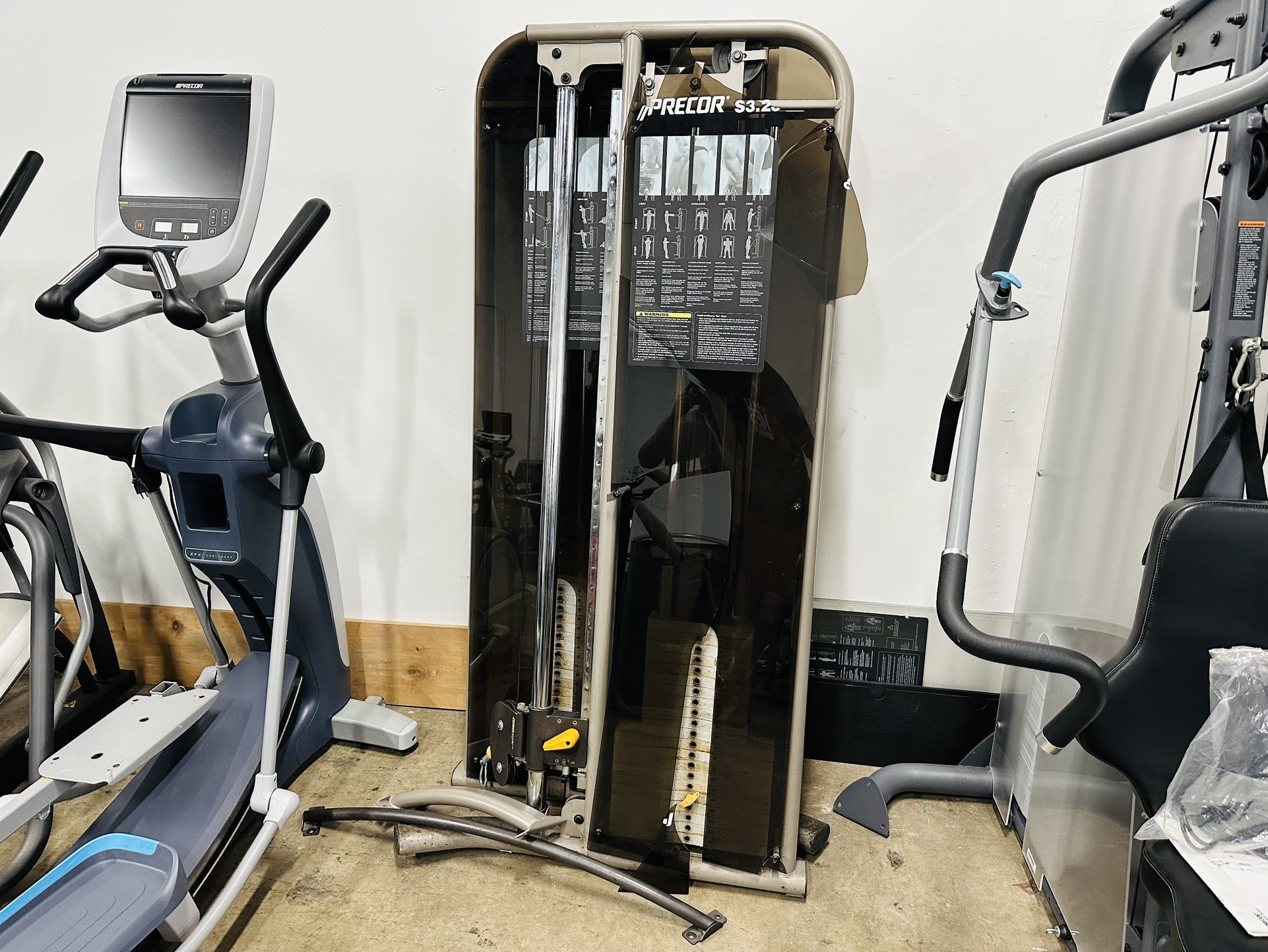 Precor S3.23 Functional Trainer - Gym Equipment - Workout