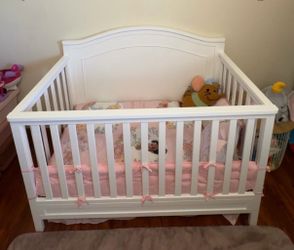 Davinci Charlie 4-in-1 Convertible Crib - White