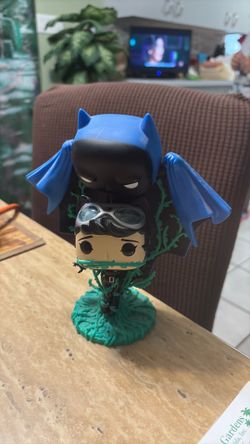 Funko Pop Hero’s Batman and Catwoman #291