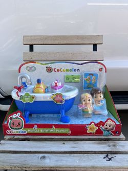 cocomelon musical bathtime playset