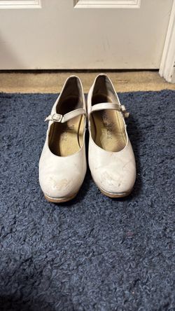 White folklorico heels shoes