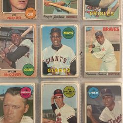 Baseball Card Binder (1(contact info removed)) Over 700 Cards - Willie Mays, Reggie Jackson, And So Much more