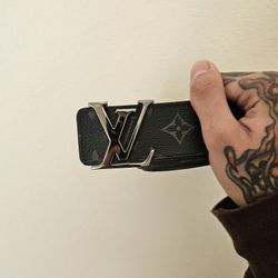Lv Belt