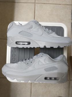 New Nike Air Max 90 Men Size 9 Grey