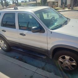 2002 Ford Escape