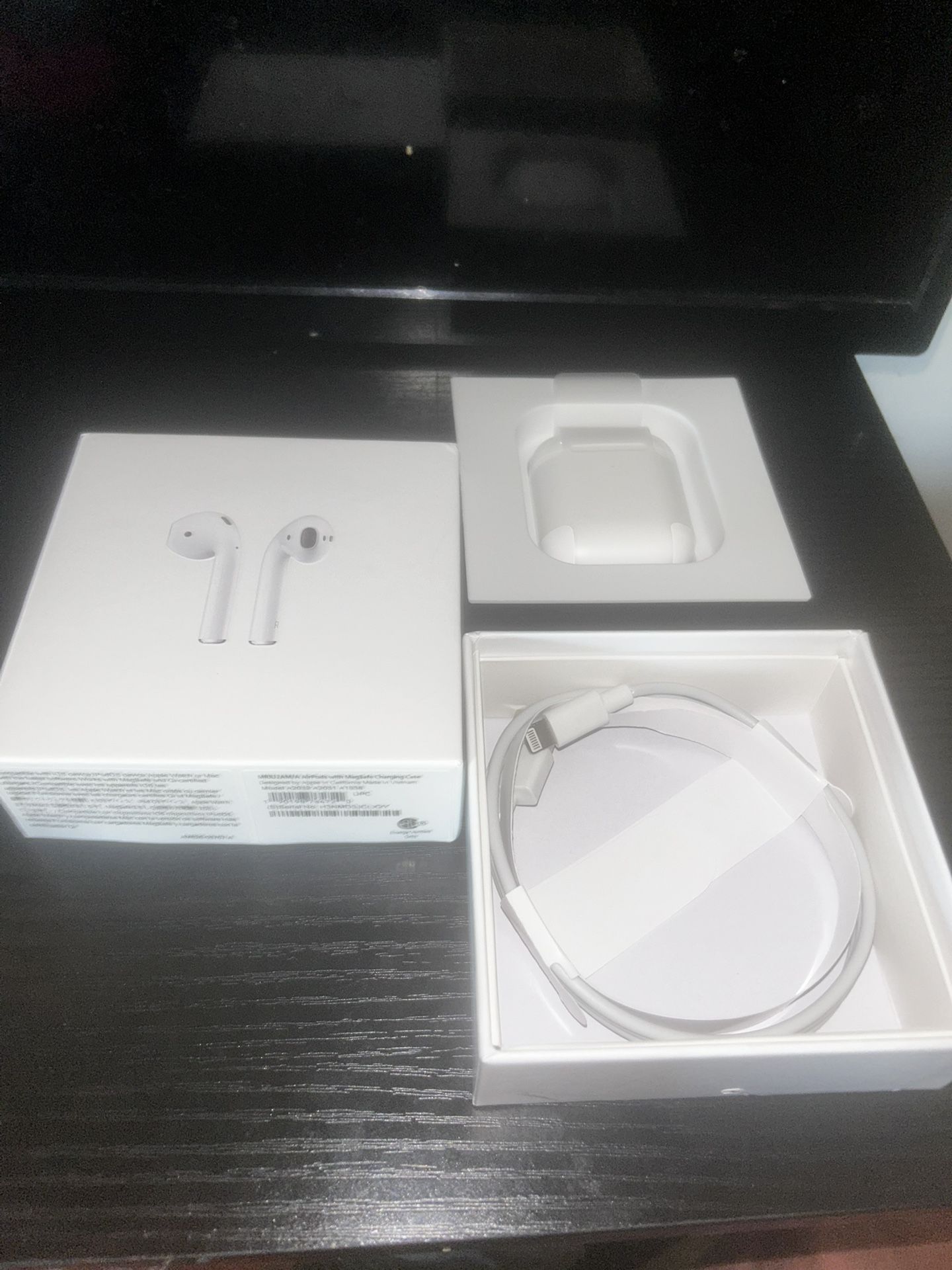 Airpods 2s