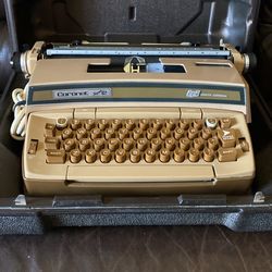 TYPEWRITER - ELECTRIC 