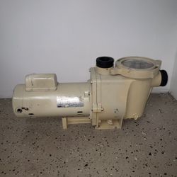 Pool pump 