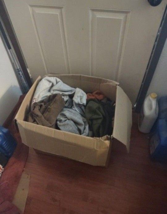 Large Box Of Clothes Medium Large Will Not Separate