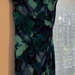 Women’s dress size 2 to 4