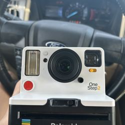 polaroid camera still works