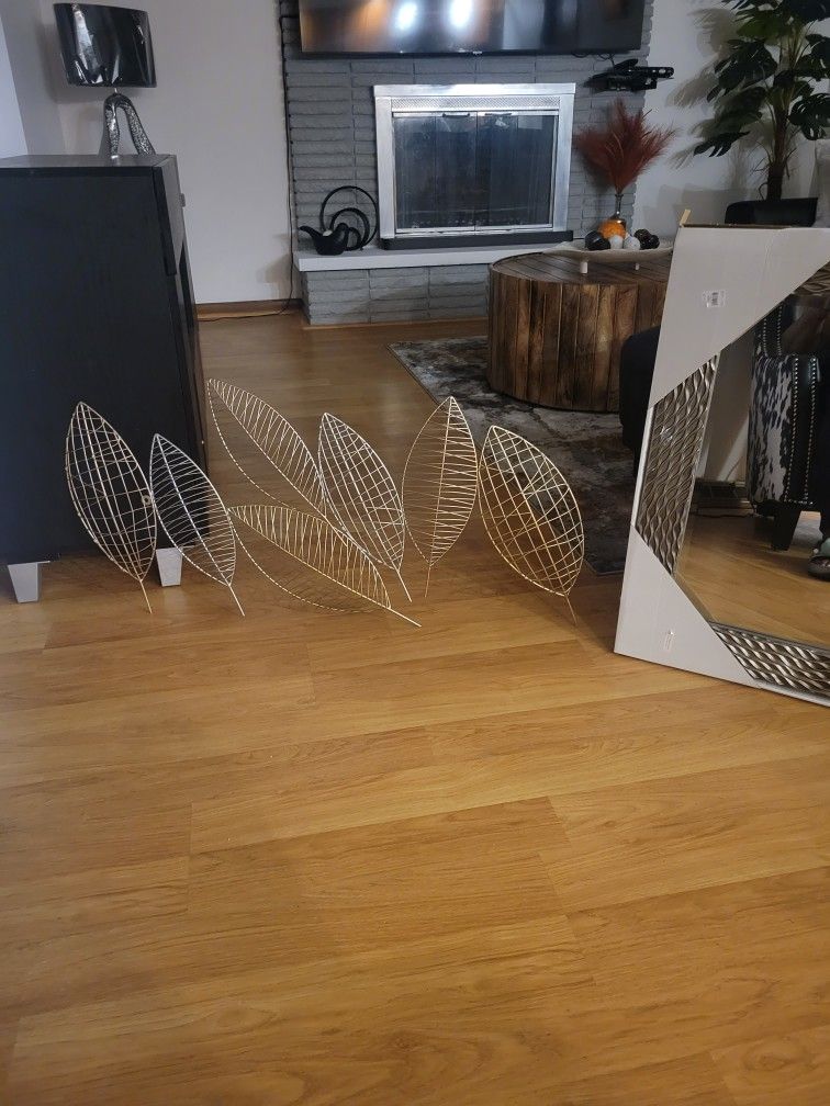 Fashionable Mirror and Metal Art Work 