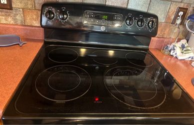 GE Black Glass Top Electric Range