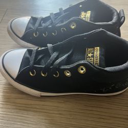 Girl Shoes Size 2