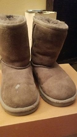 Size 10 Gray UGGs