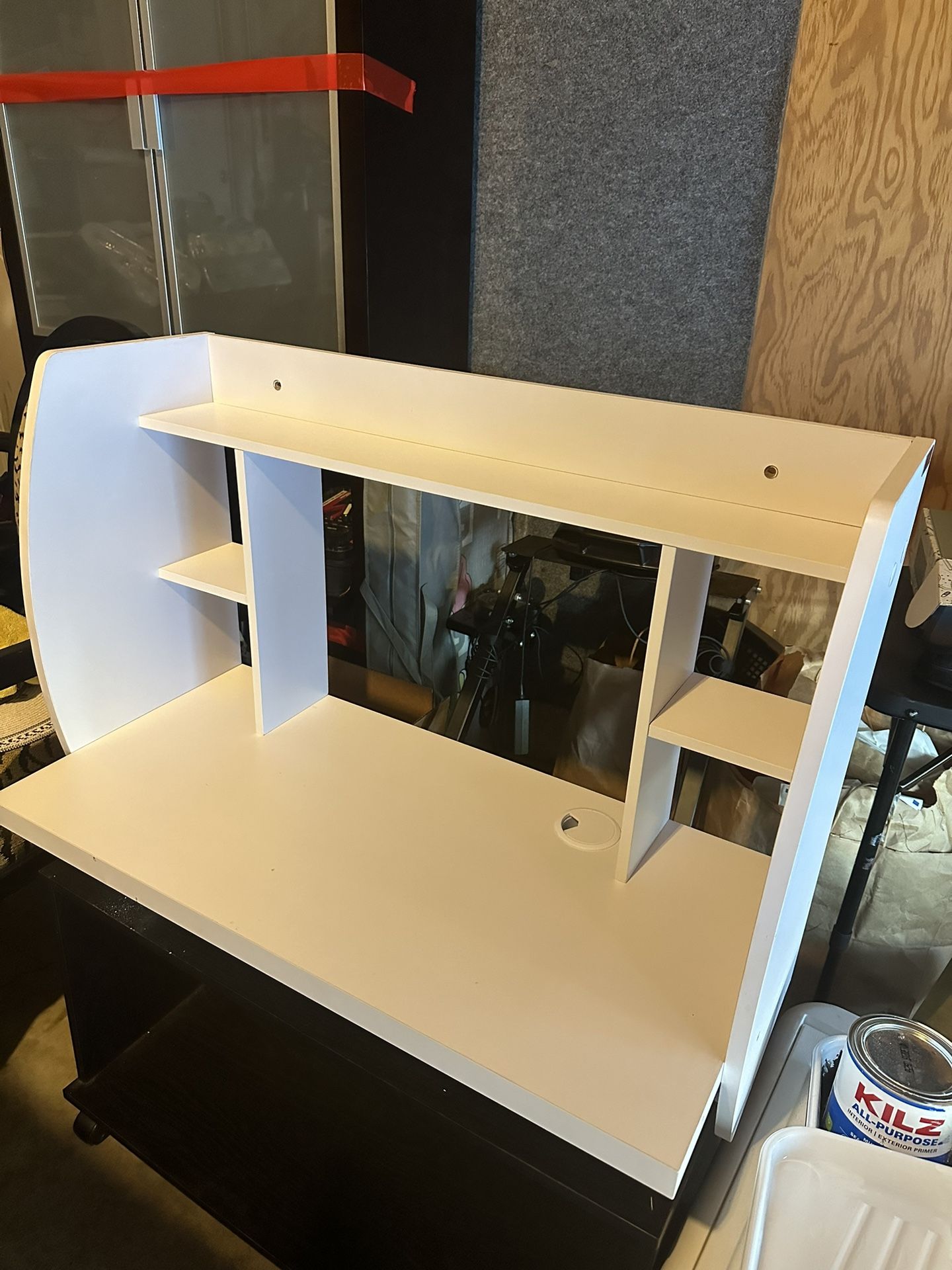 White Vanity/desk