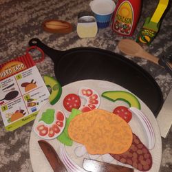 Melissa and Doug Fajita Burrito Maker