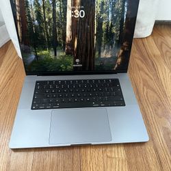 MacBook Pro 16” M1 Processor 16gb Ram 500gb