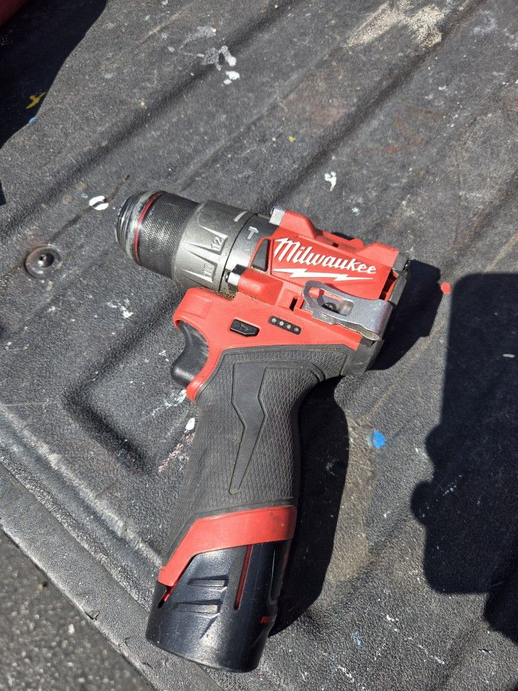 Milwaukee Fuel Brushless Drill