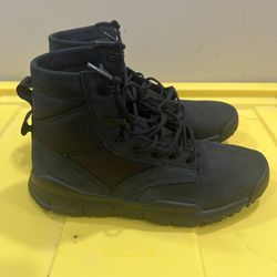 Nike SFB Special field Boots Size 8 