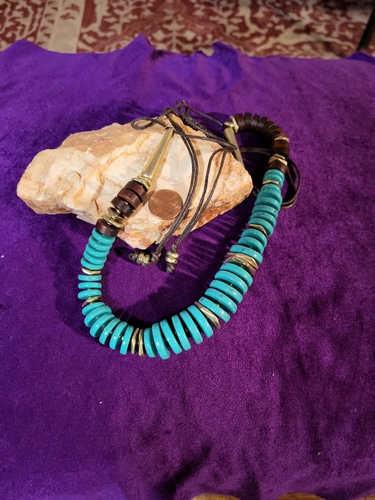Adjustable Length Turquoise (Faux) Necklace