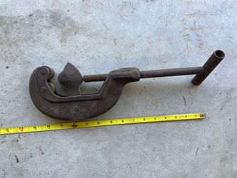 Pipe Cutter