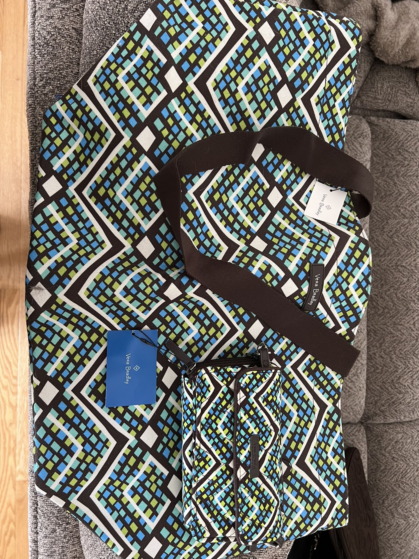 Vera Bradley Family Tote With Wallet