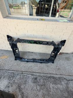 2017-22 Kia Sportage radiator support