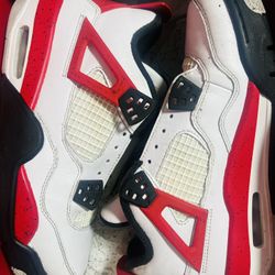 Jordan 4 Retro 