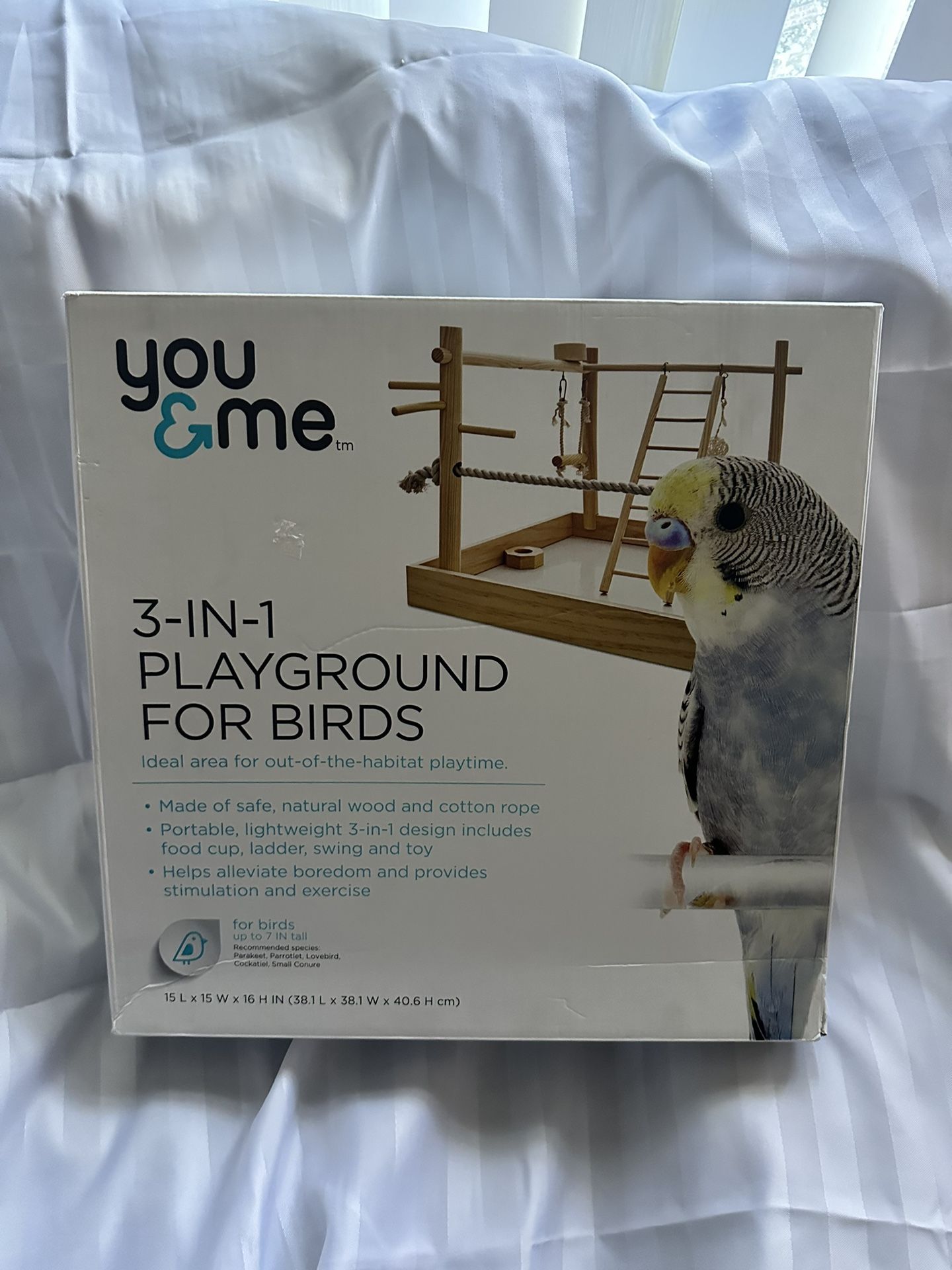 bird stand brand new