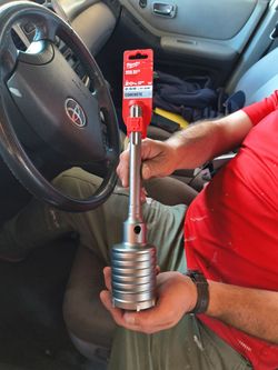 Selling it for a friend hundred bucks