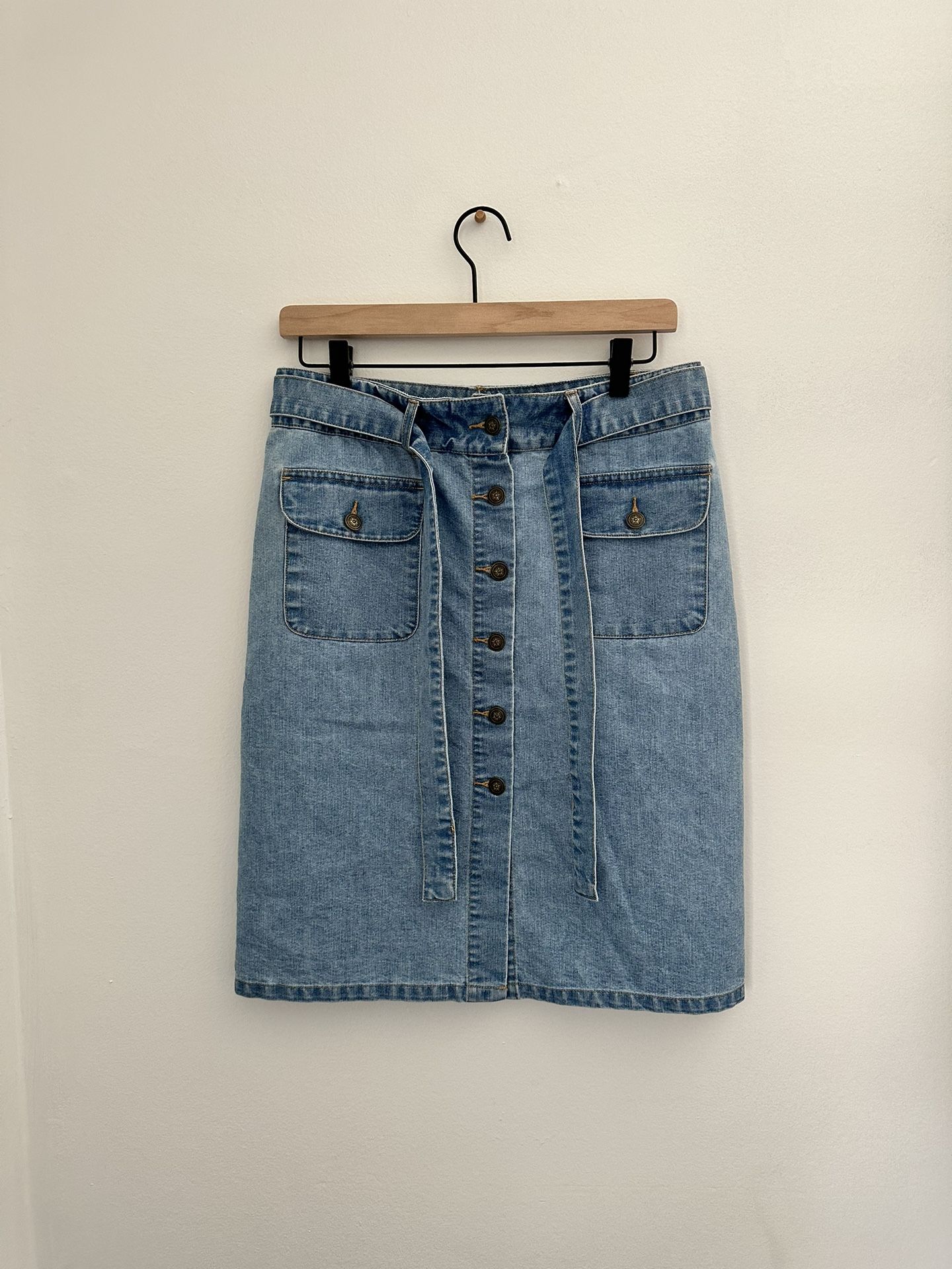 Basic Editions Button Front Straight Pencil Skirt / Denim Jean Skirt Size 8