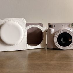 FUJIFILM Instax Square SQ1 Instant Camera with Carry case & Films