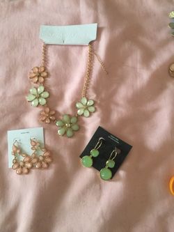 Pink & light green necklace & earrings