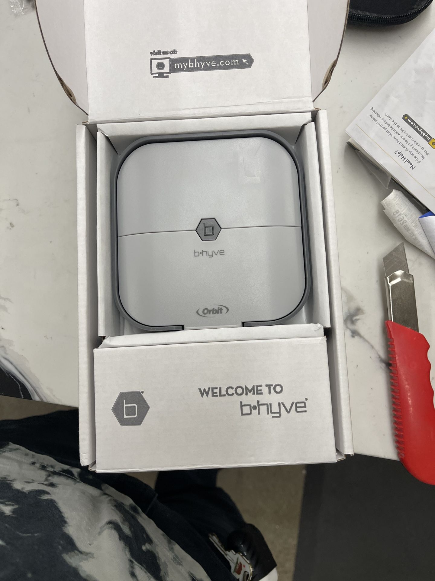 Orbit 57925 B-hyve 8-Zone Smart Indoor Sprinkler Controller