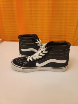 Vans Hitop Sneakers (Men size 7.0 )(Women size 8.5)