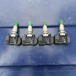 4 OEM Hyduai/Kia TPMS sensors 