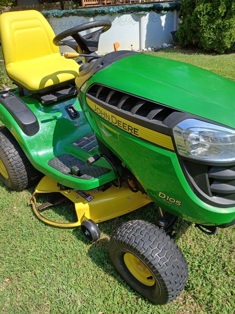 John Deere Riding Mower