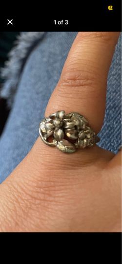 Vintage Avon double flower ring