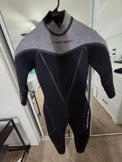 Wetsuit 7mm women scuba diving