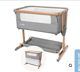 Papablic 4-in- 1 Baby Bassinet with Playard Extension