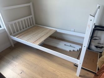 Whisen Twin Size Wooden House Bed with Twin Size Trundle - White