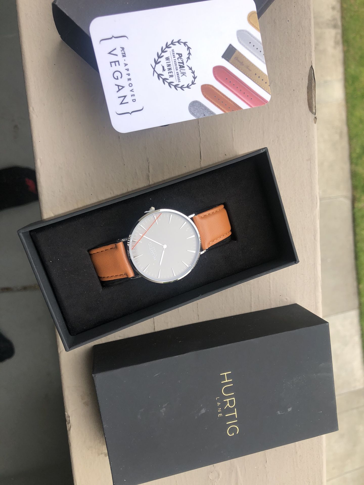 Hurtig Mens Watch (no Animal Parts Used)