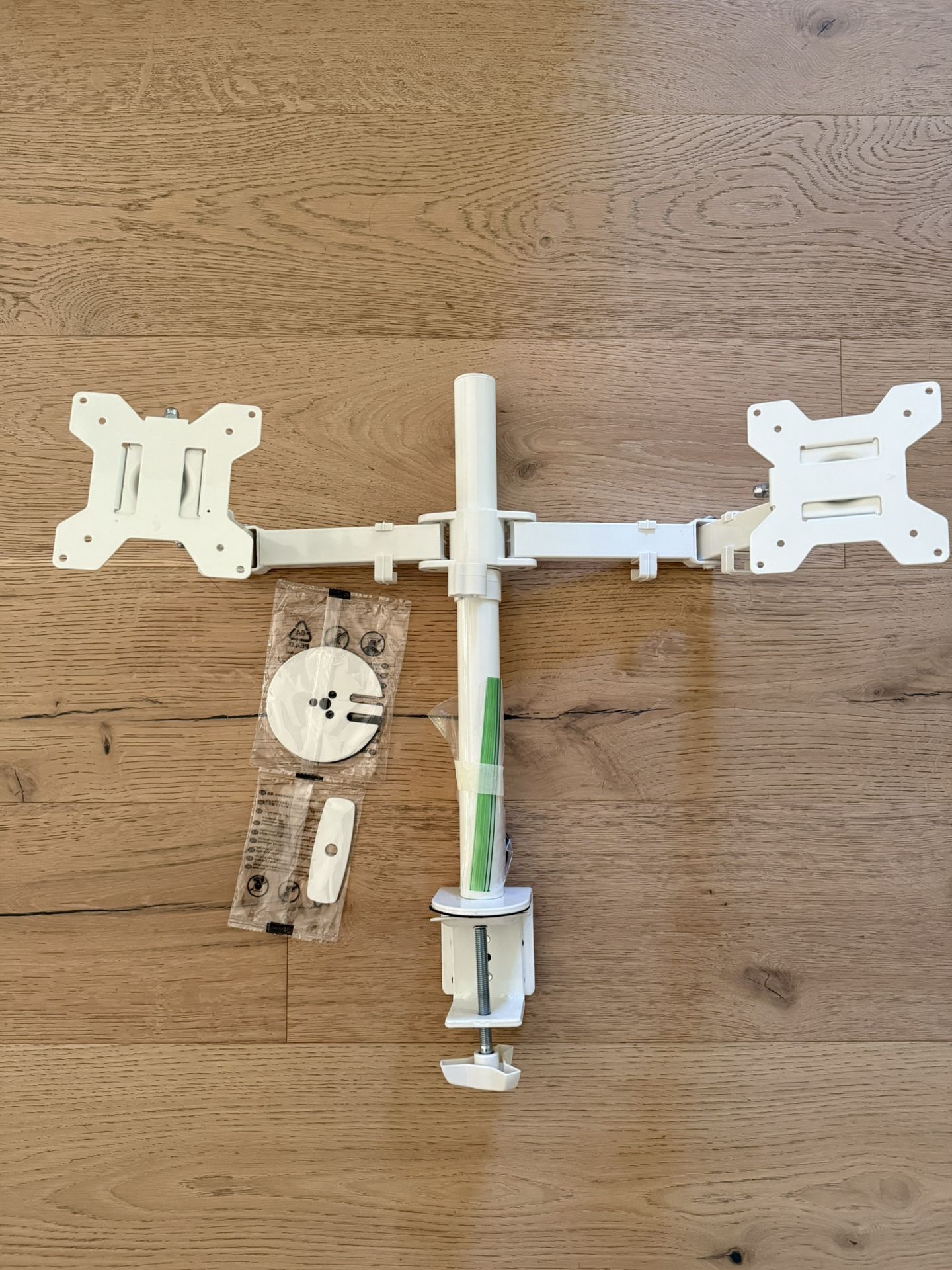 Dual Monitor Mount