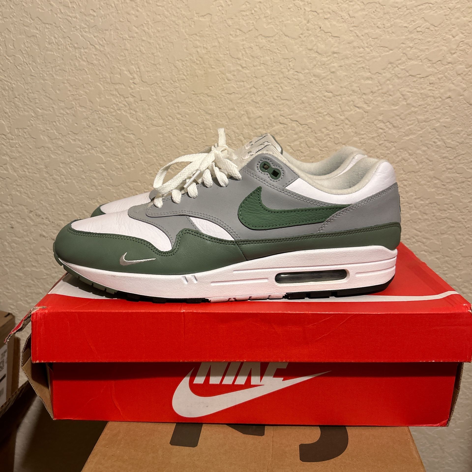 Nike Air Max 1 Spiral Sage OG Green Size 13