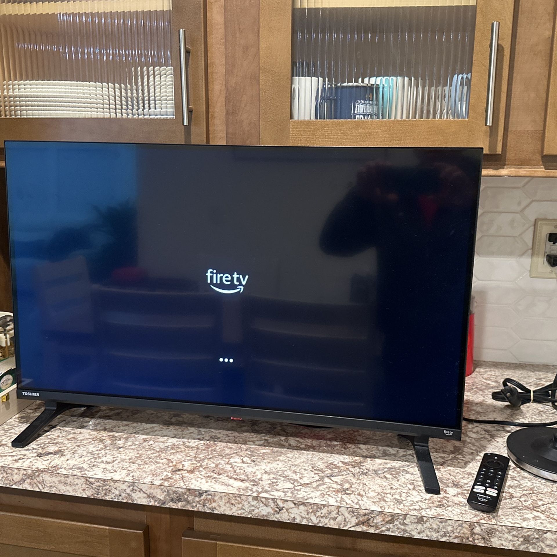 Toshiba 32 Inches LED/LCD Smart TV