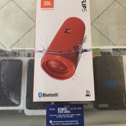 JBL Flip 5 Bluetooth Speaker