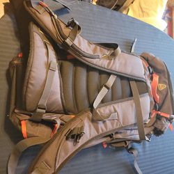 REI-COP 32 MENS TRAVEL NEW BACKPACK $70 FIRM PRICE 