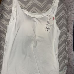 NEW WITH TAGS Uniqlo Tank Top